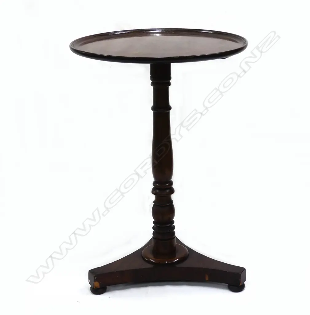 A George IV mahogany wine table Image 1++