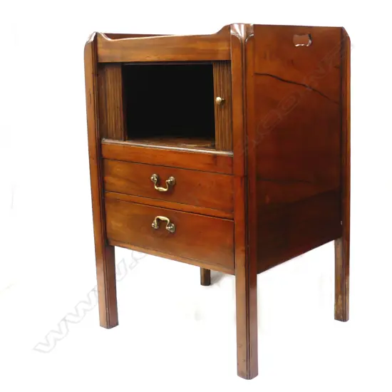 A Georgian mahogany bedside table