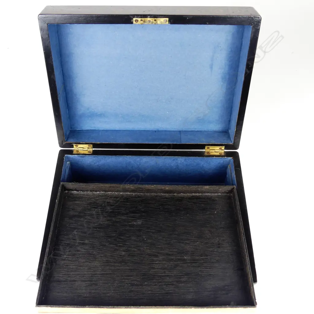 A Victorian Tunbridge ware box Image 1++