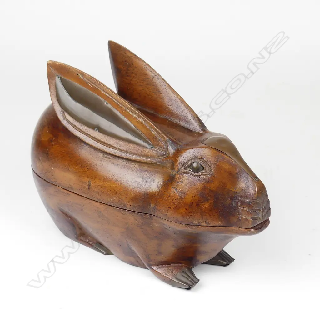 An early walnut box in the form of a hare Image 1++