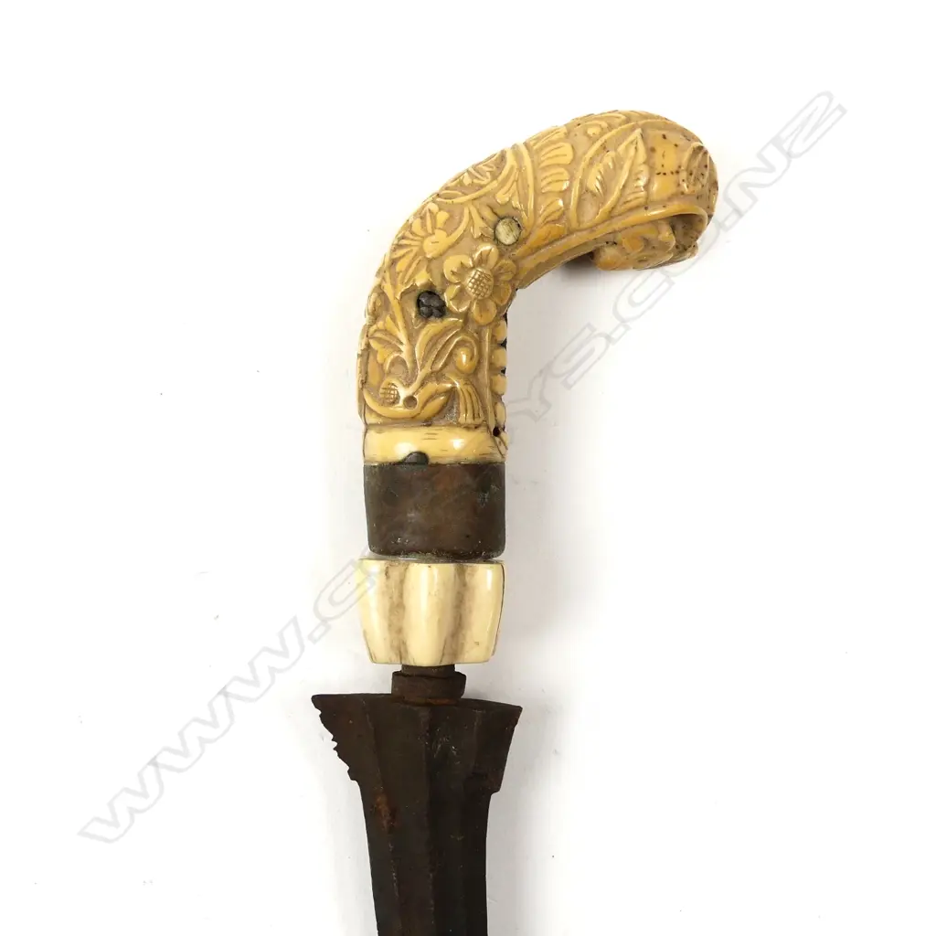 An antique Indonesian kris Image 1++