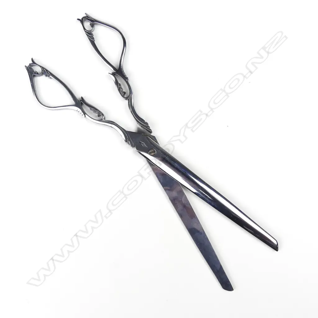 A pair of French steel Art Nouveau scissors Image 1++
