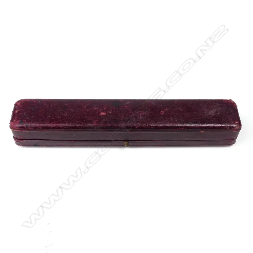 A 9ct gold Onoto fountain pen Image 1++