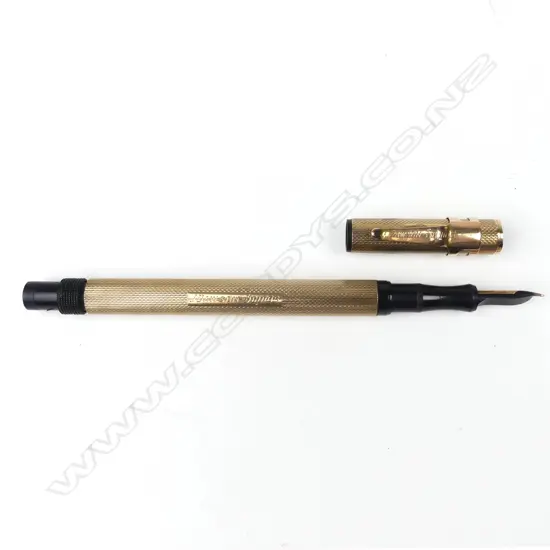 A 9ct gold Onoto fountain pen