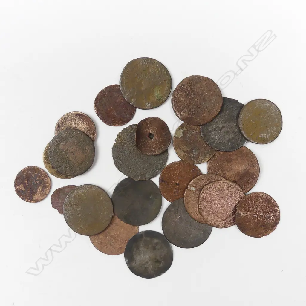 23 early French copper coins Image 1++