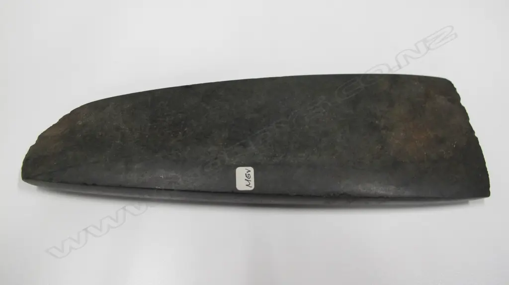 A large Maori pre-European stone toki (adze) Image 1++