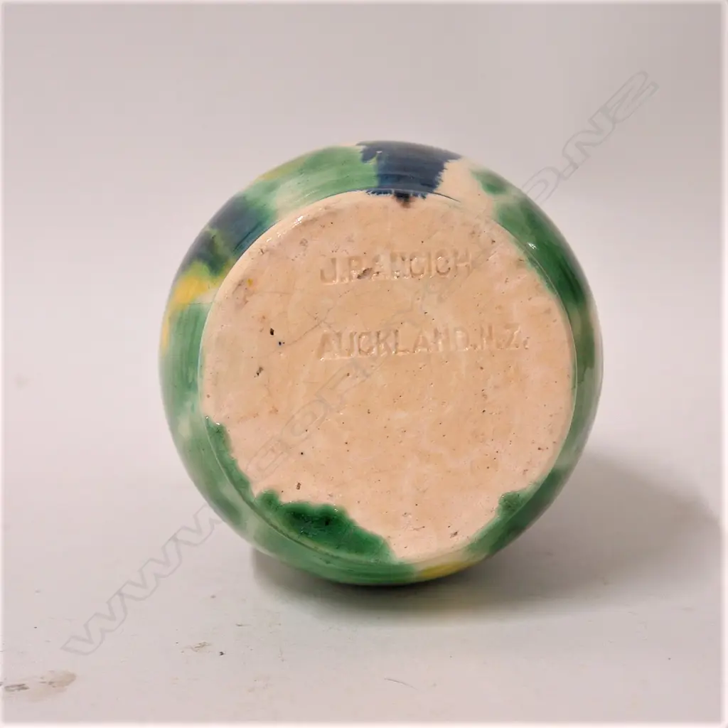 Jova Rancich 'Auckland. N.Z.' pottery vase Image 1++