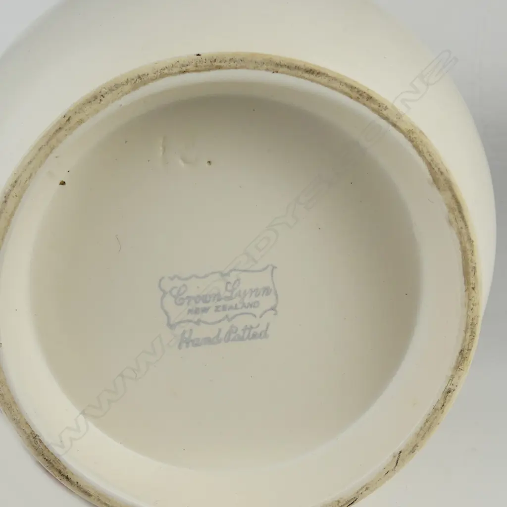 A Crown Lynn 'Hand Potted' ovoid vase Image 1++