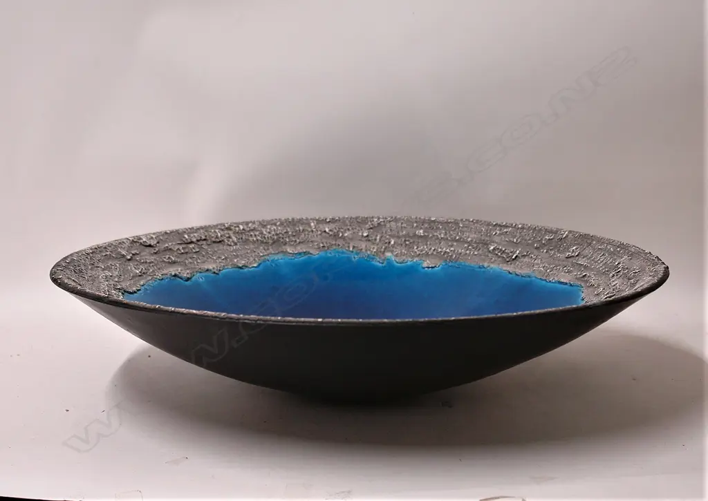 A good Len Castle (1924-2011) Volcanic Series blue Crater Lake/Alkaline Pool large bowl Image 1++
