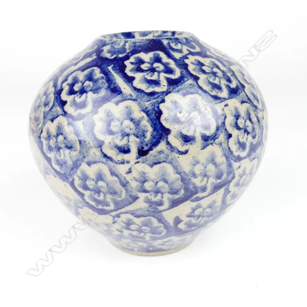 A Paul Fisher ovoid vase Image 1++