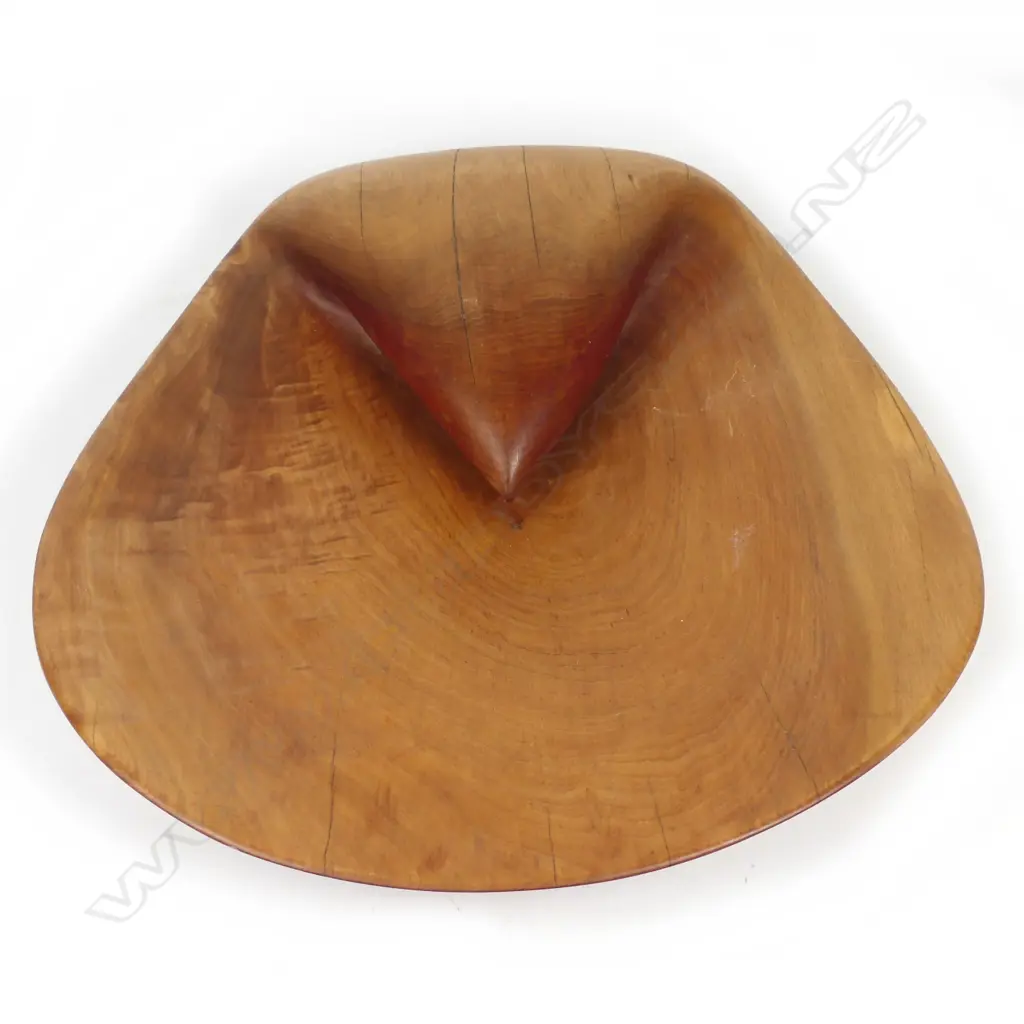 Andy Mardell 'Wave' - a bowl of totara Image 1++