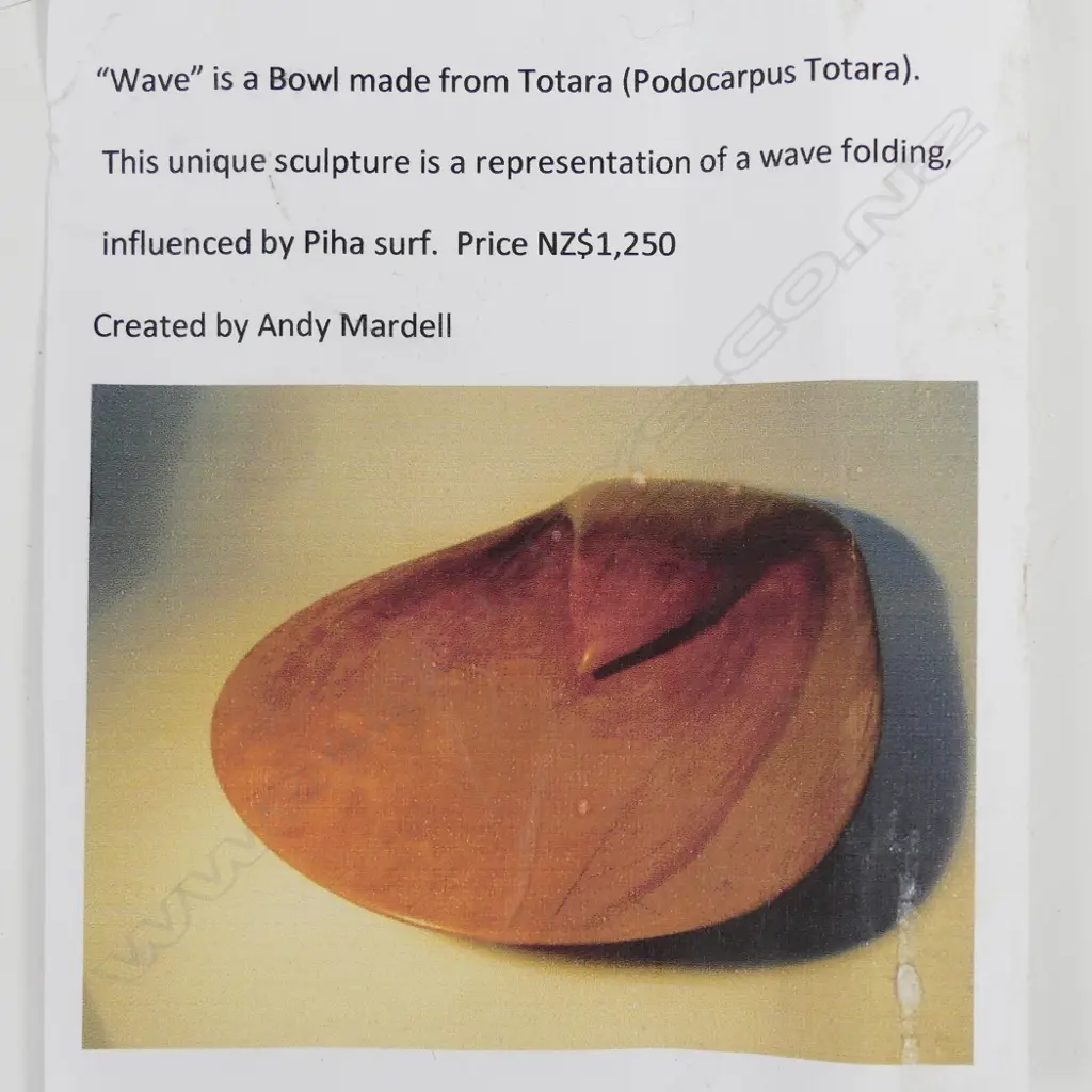 Andy Mardell 'Wave' - a bowl of totara Image 1++