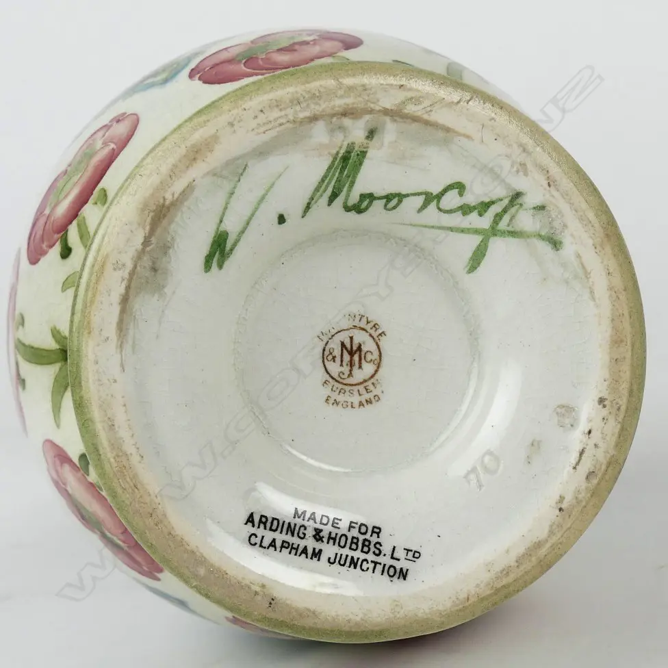 A William Moorcroft Macintyre ‘Florian Ware’ vase Image 1++