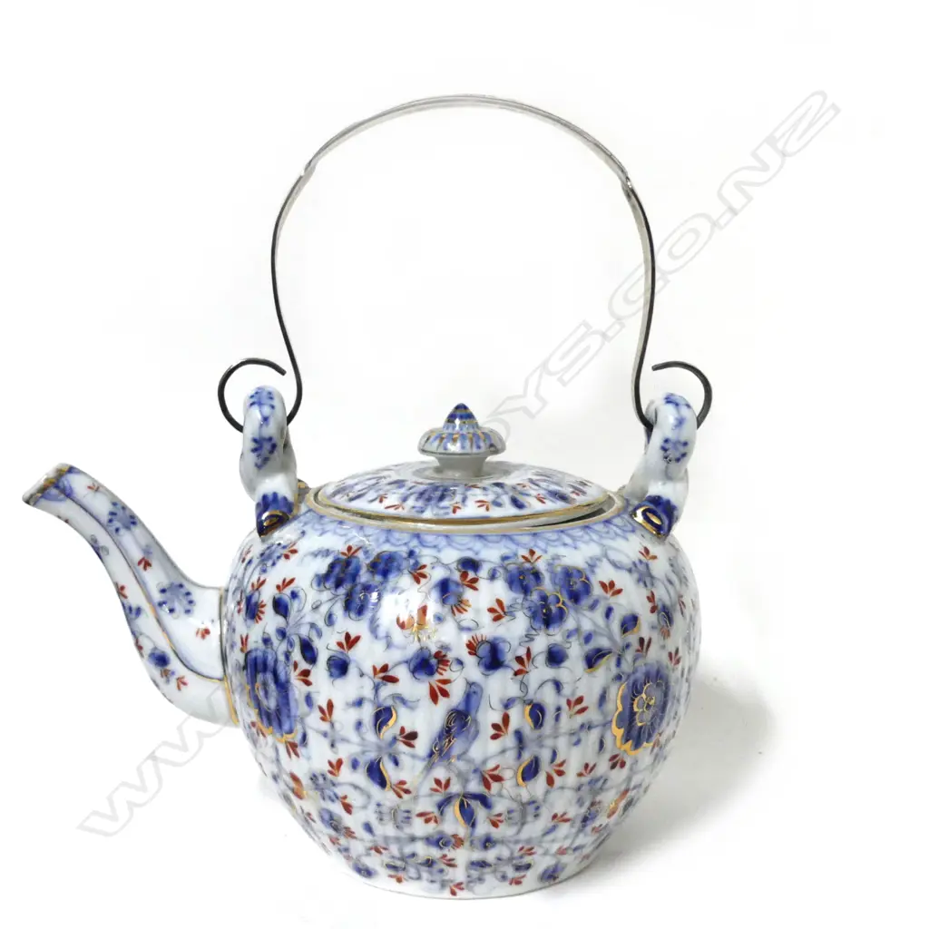 An antique Dutch porcelain teapot Image 1++