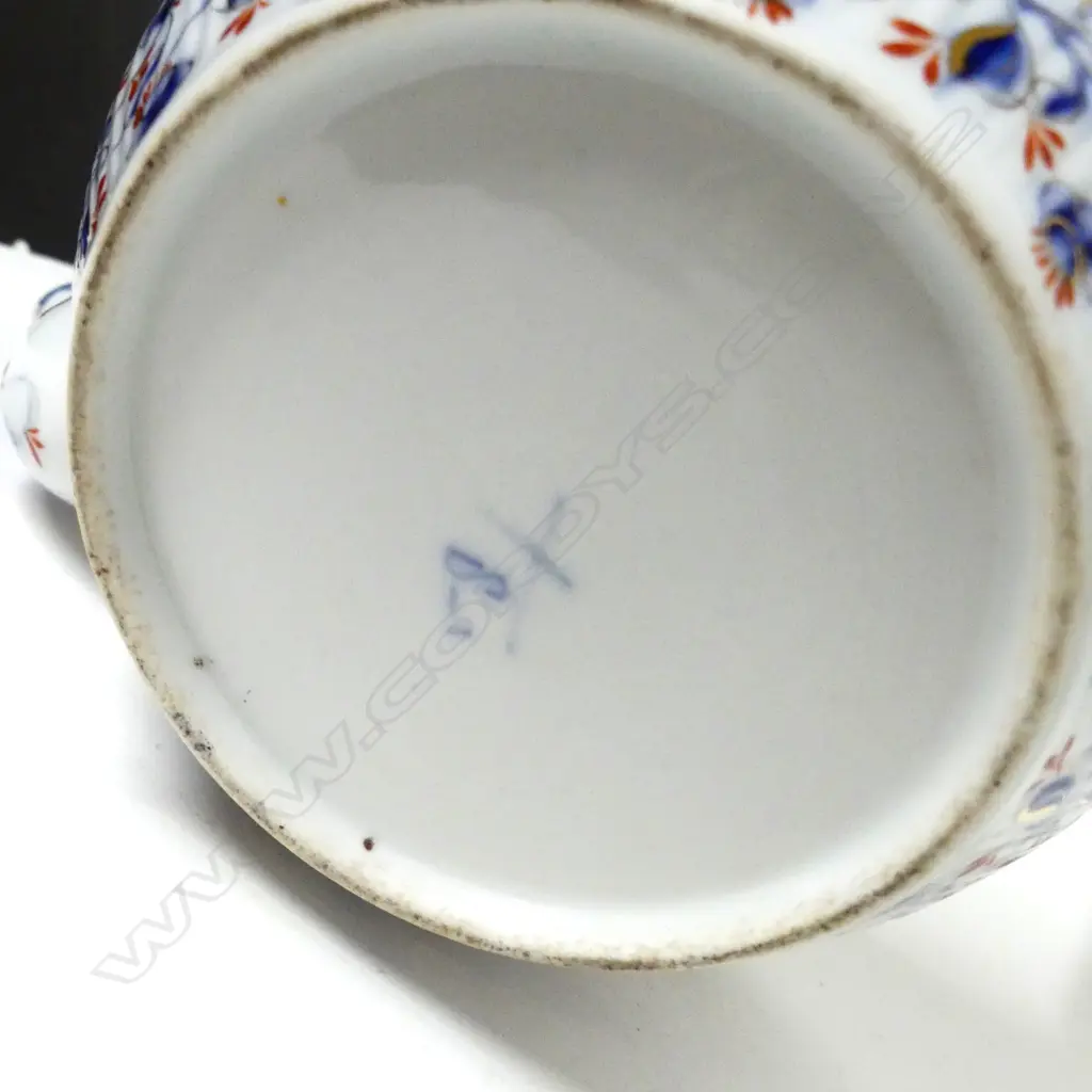 An antique Dutch porcelain teapot Image 1++