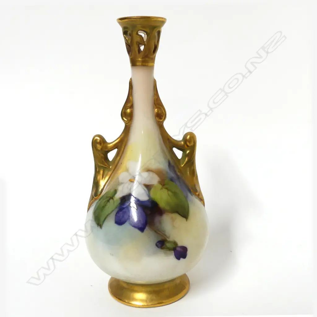 A Royal Worcester vase Image 1++