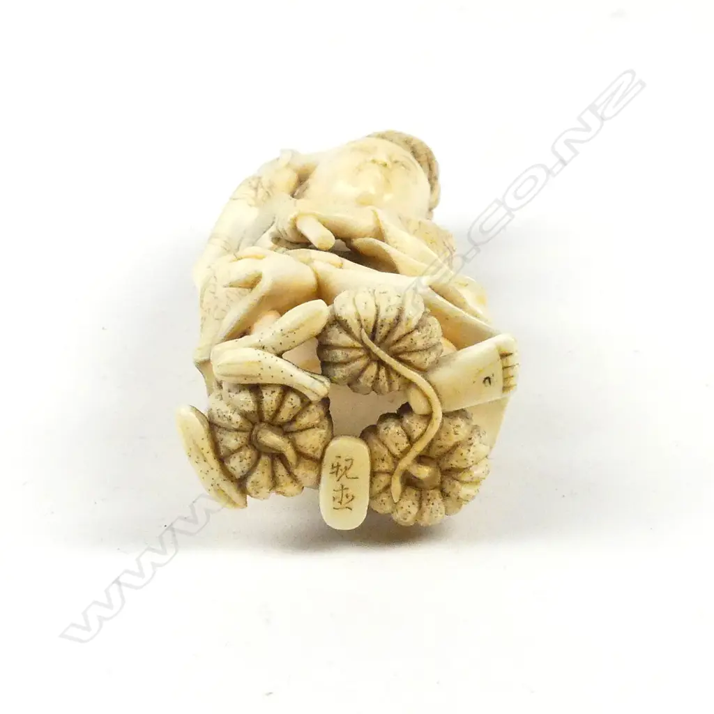A Japanese ivory okimono Image 1++