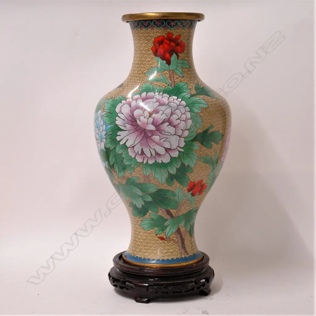 A mid-20thC large cloisonné vase Image 1++