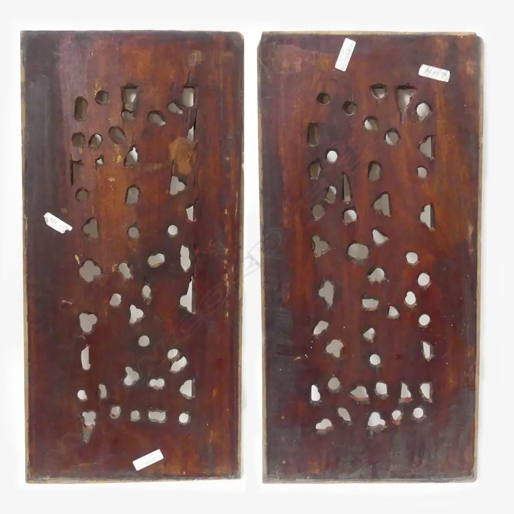 A pair of old Chinese carved and red lacquered panels Image 1++