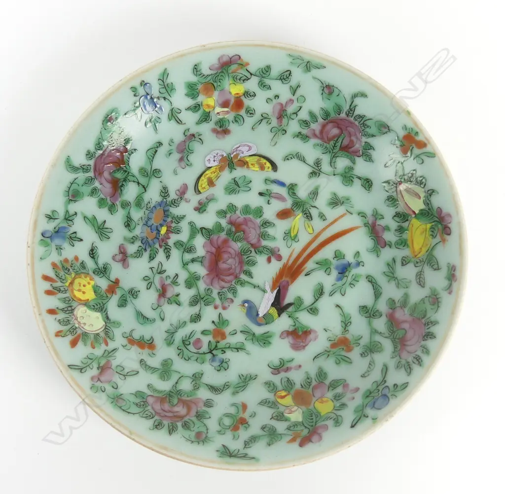 A Chinese famille rose plate Image 1++