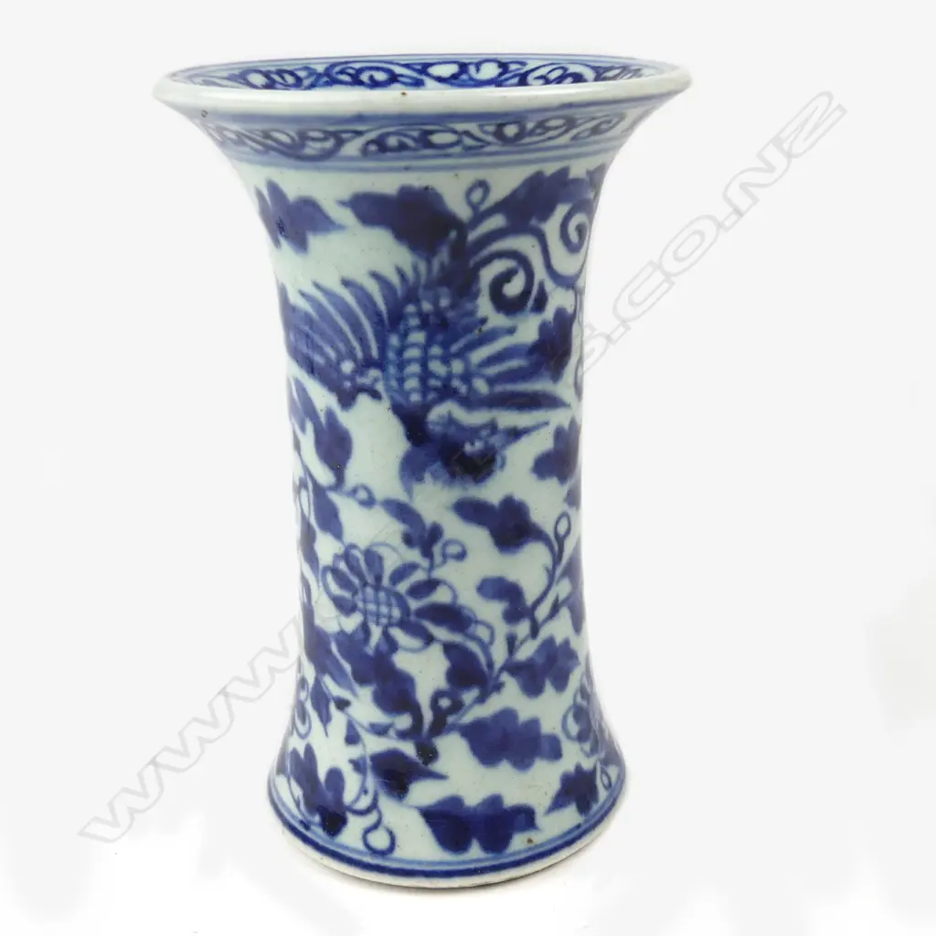 A Chinese blue and white porcelain vase cylindrical with flaring mouth Image 1++