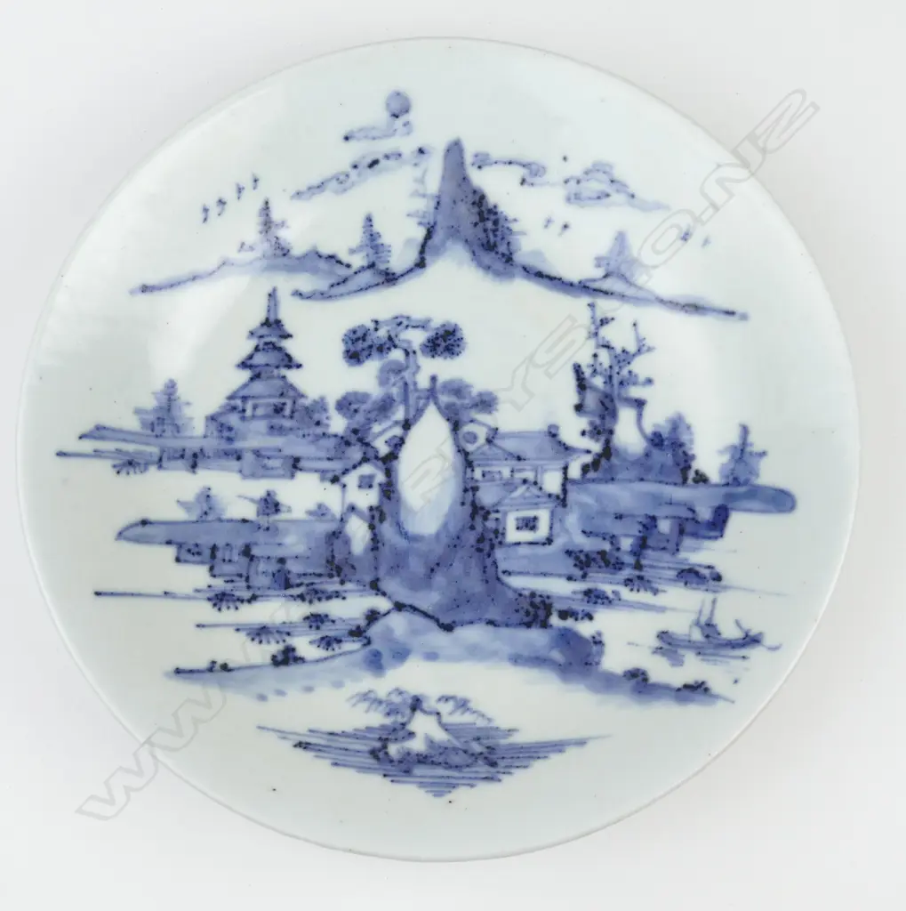 A Chinese porcelain blue and white shallow bowl Image 1++