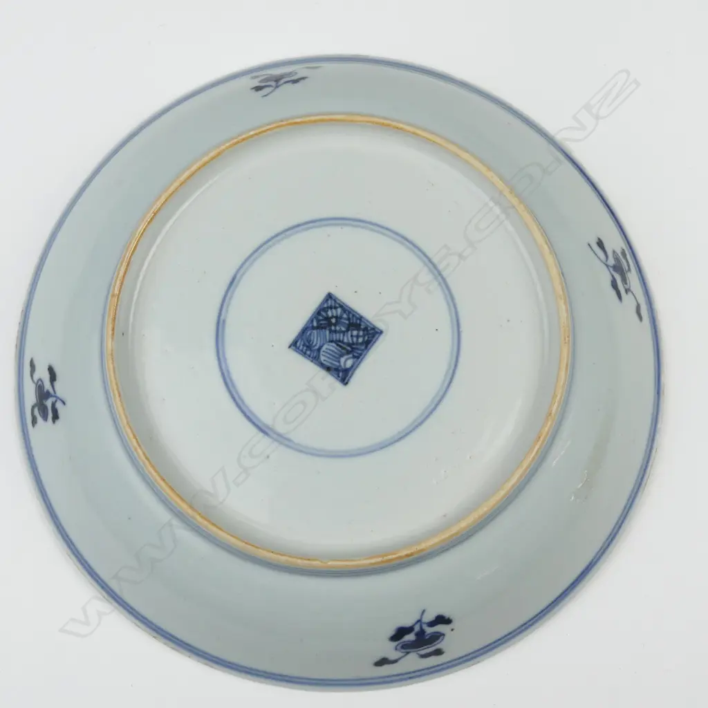 A Chinese porcelain blue and white shallow bowl Image 1++