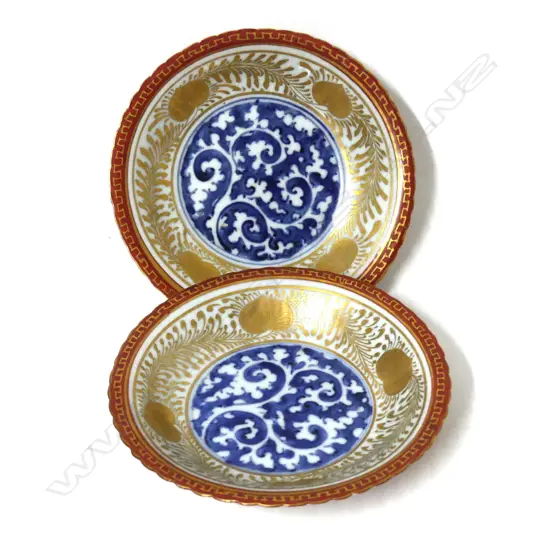 A pair of Chinese saucer dishes