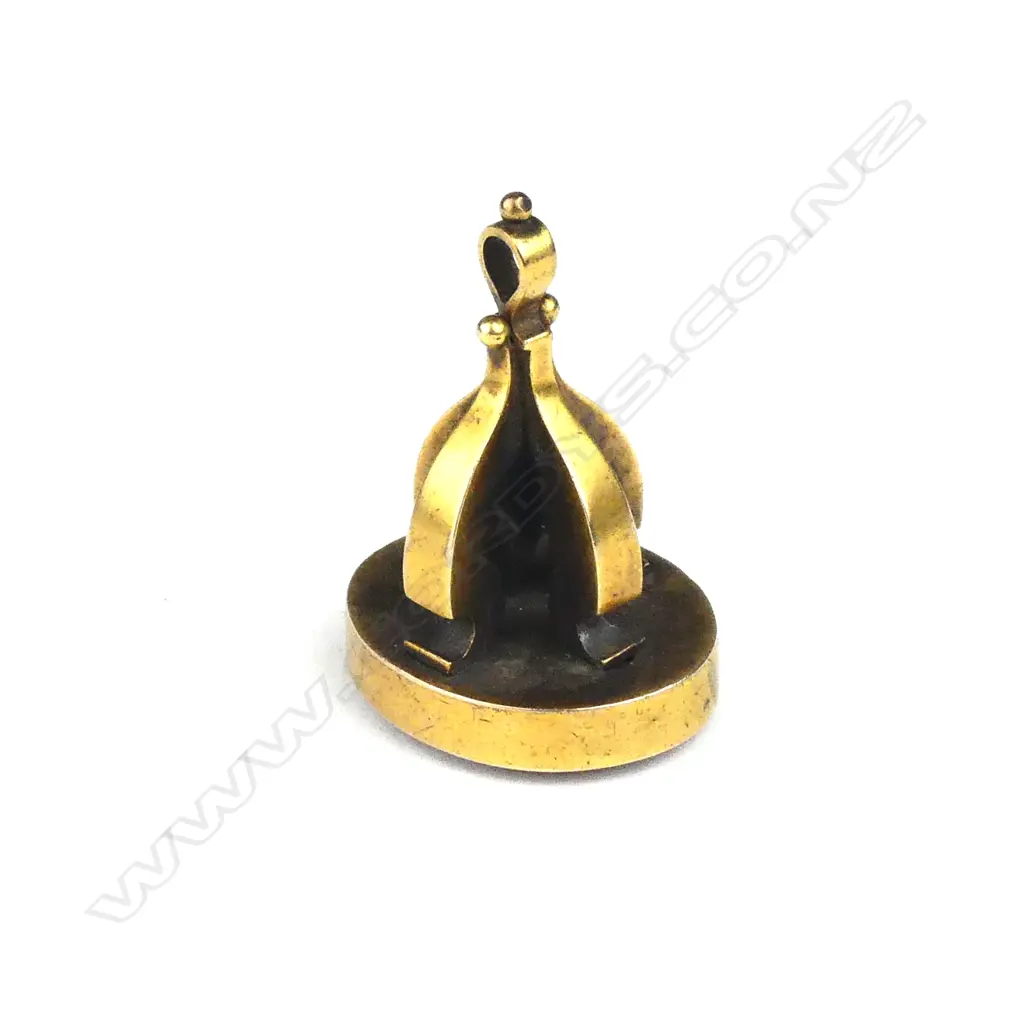 A 15ct. gold Arts & Crafts style fob seal Image 1++