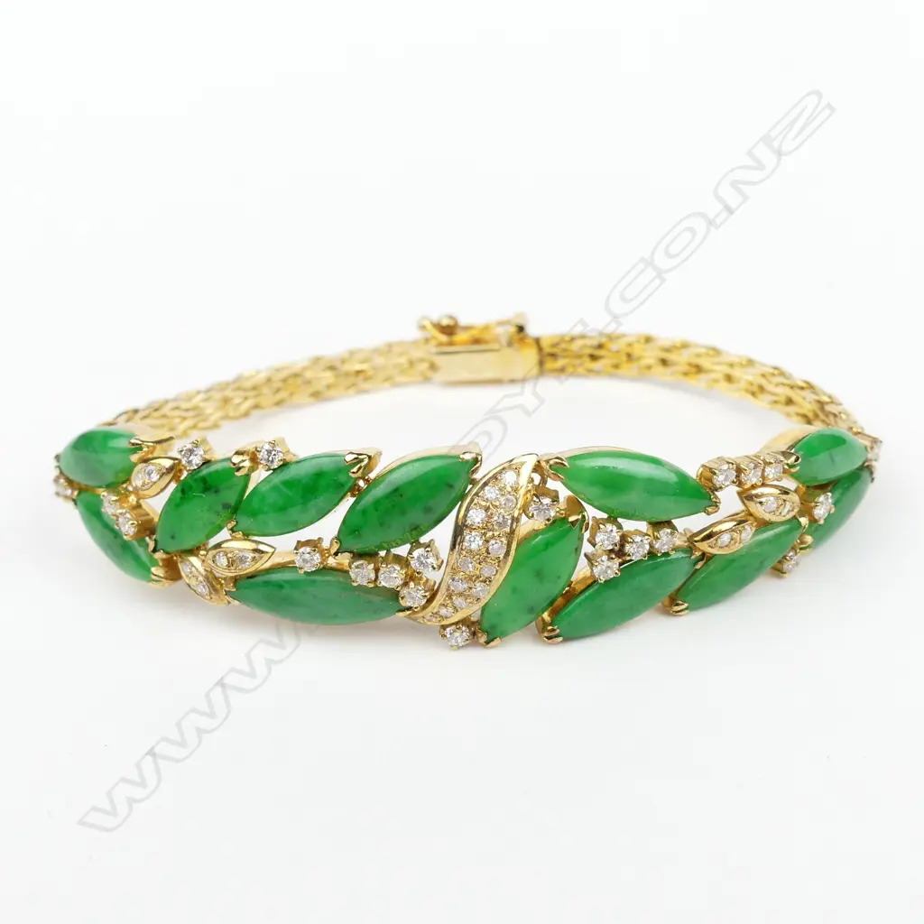A contemporary 14ct gold jadeite and diamond necklet and bracelet set Image 1++