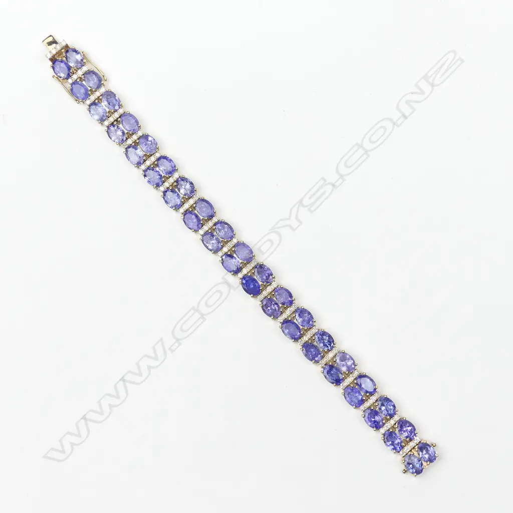 A 14ct gold tanzanite and diamond bracelet Image 1++