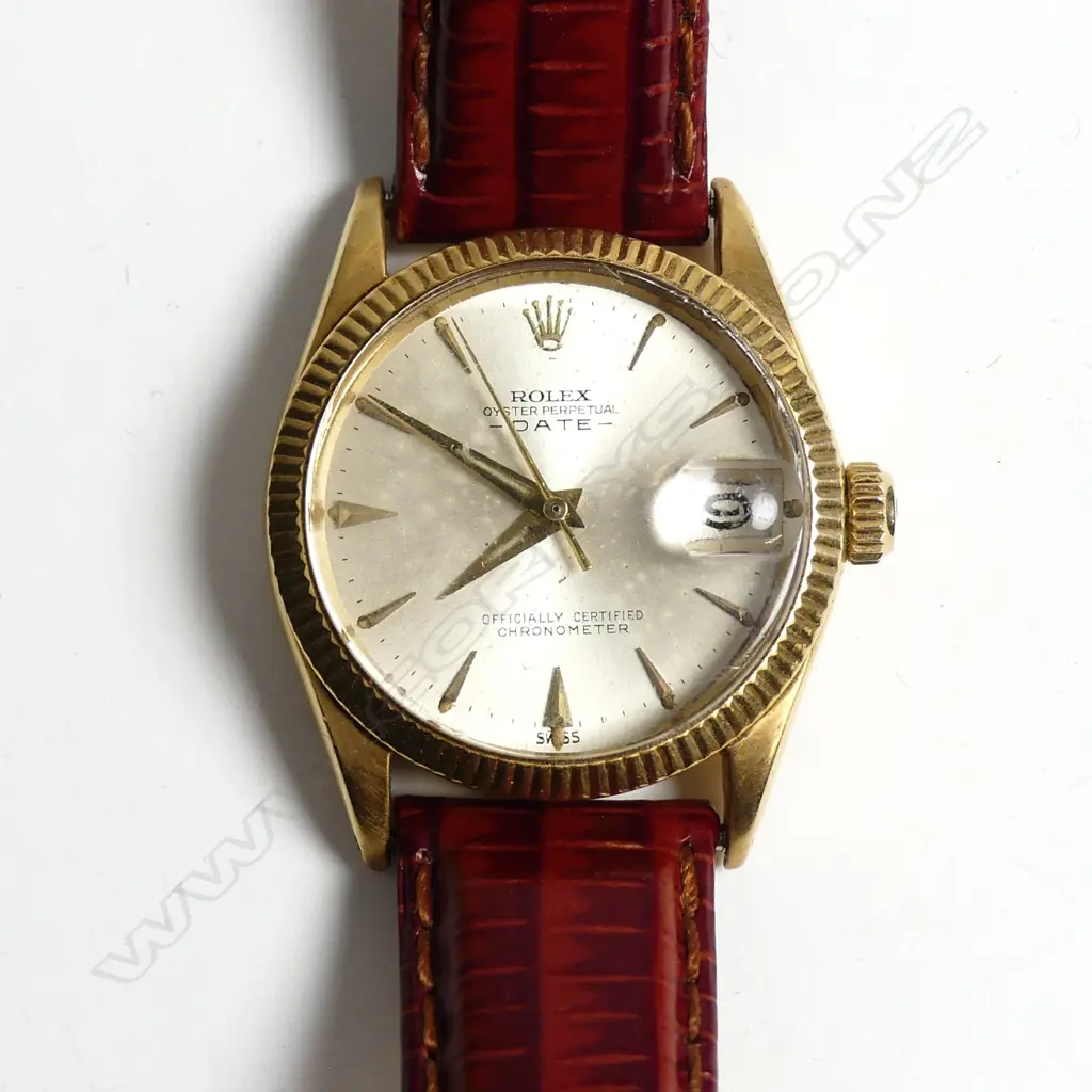 An 18ct gold cased Rolex ‘Oyster Perpetual Date' wristwatch Image 1++