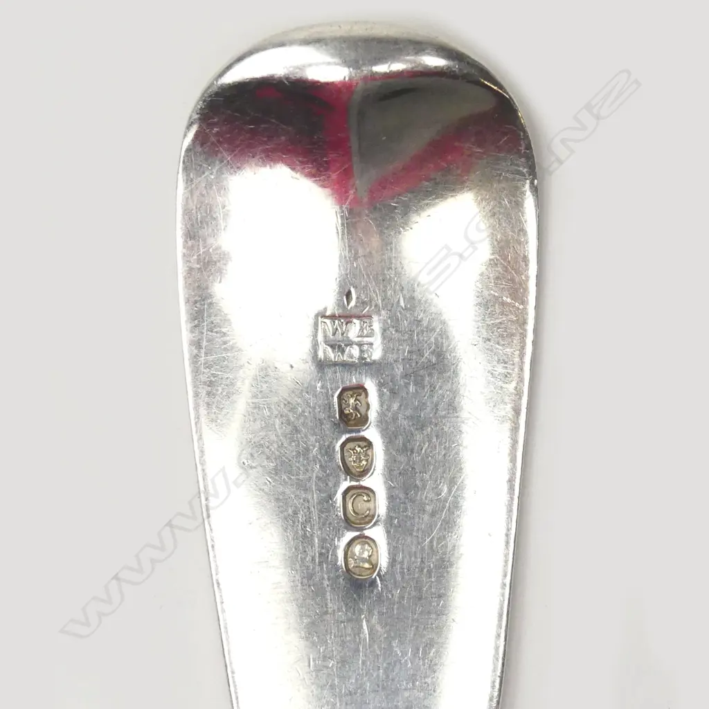 A George III silver basting spoon Image 1++