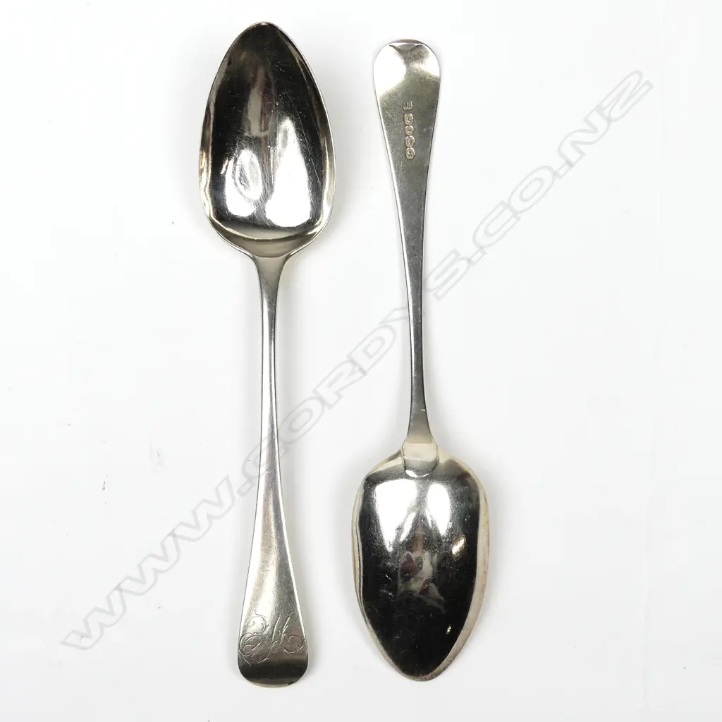 A pair of George IV silver Old English tablespoons Image 1++