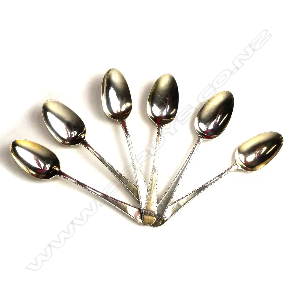 A set of six George III silver teaspoons Image 1++
