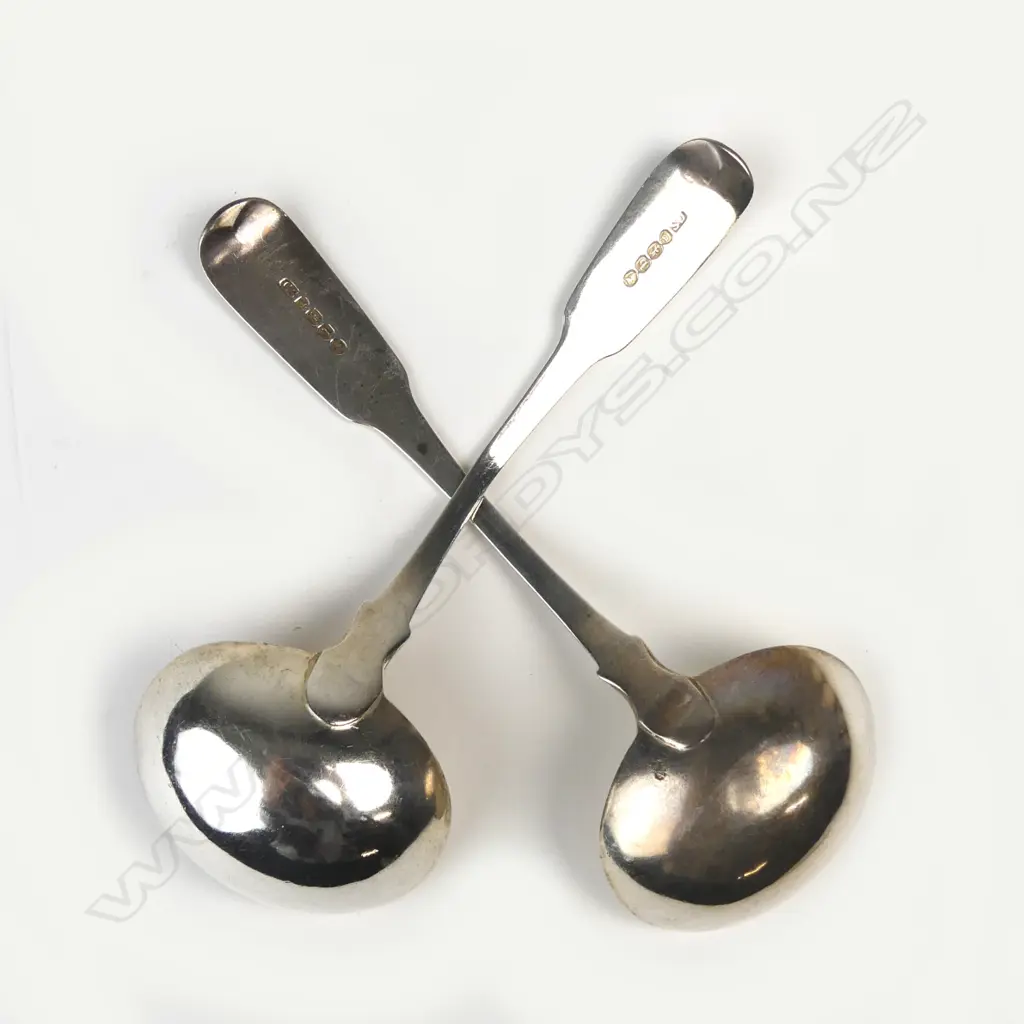 A pair of William IV silver sauce ladles Image 1++