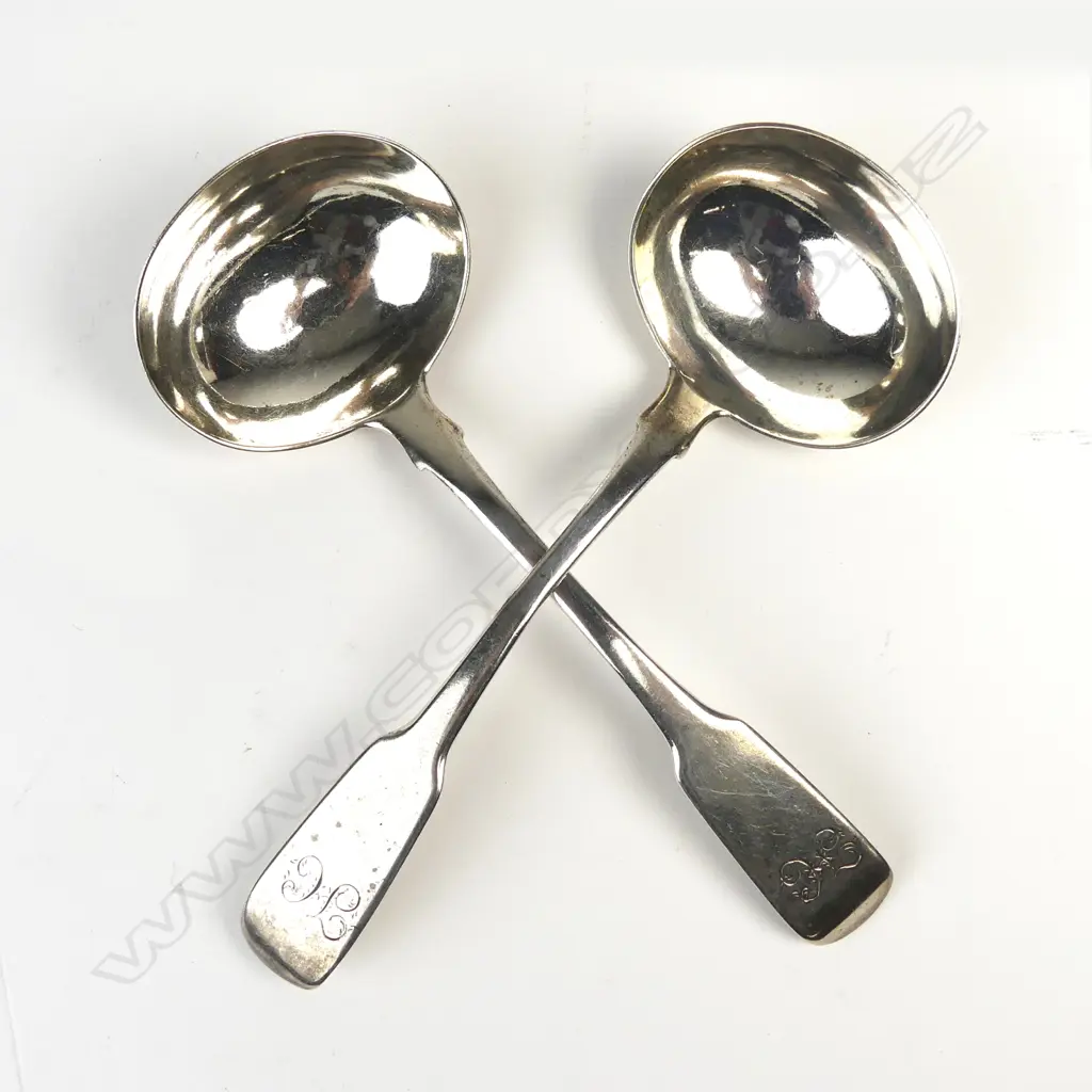 A pair of William IV silver sauce ladles Image 1++