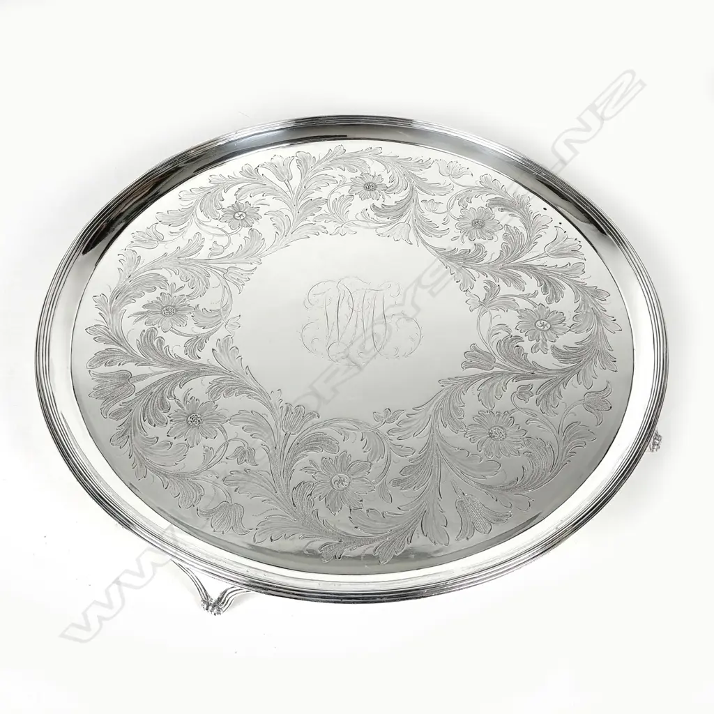 A George III circular silver salver Image 1++