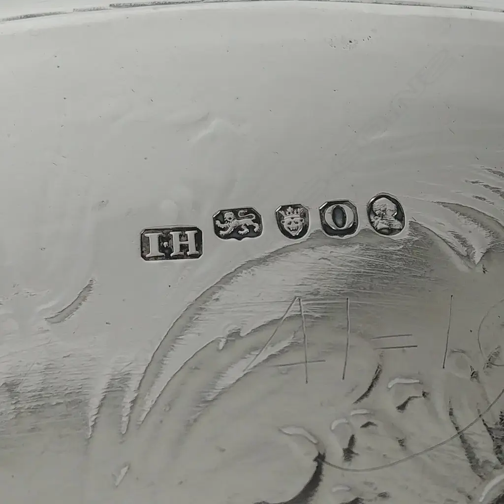 A George III circular silver salver Image 1++