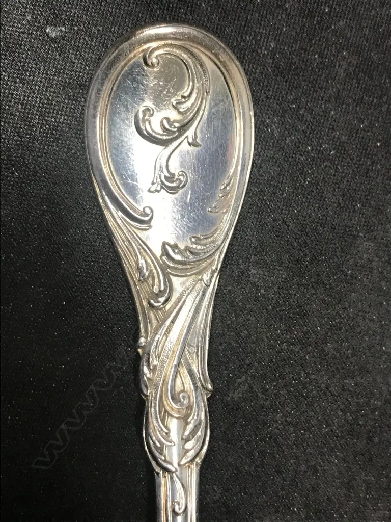 A cased set of 12 French silver tablespoons and forks Image 1++