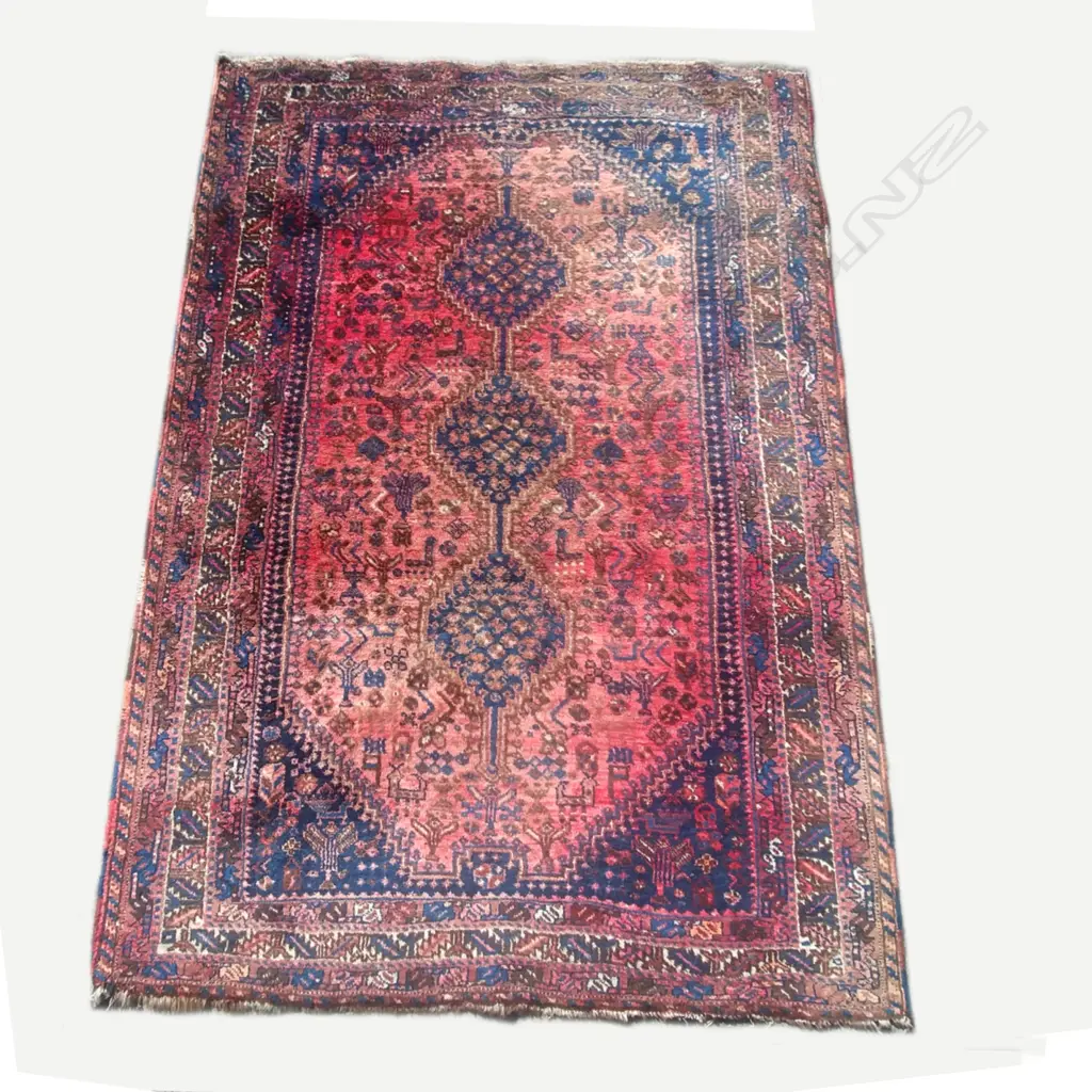 An old Persian Shiraz carpet Image 1++