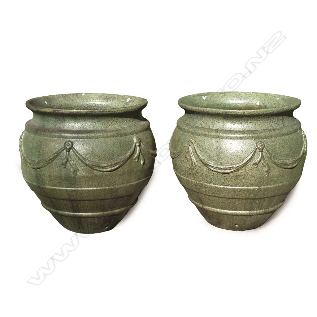 A pair of large and impressive European style garden urns Image 1++