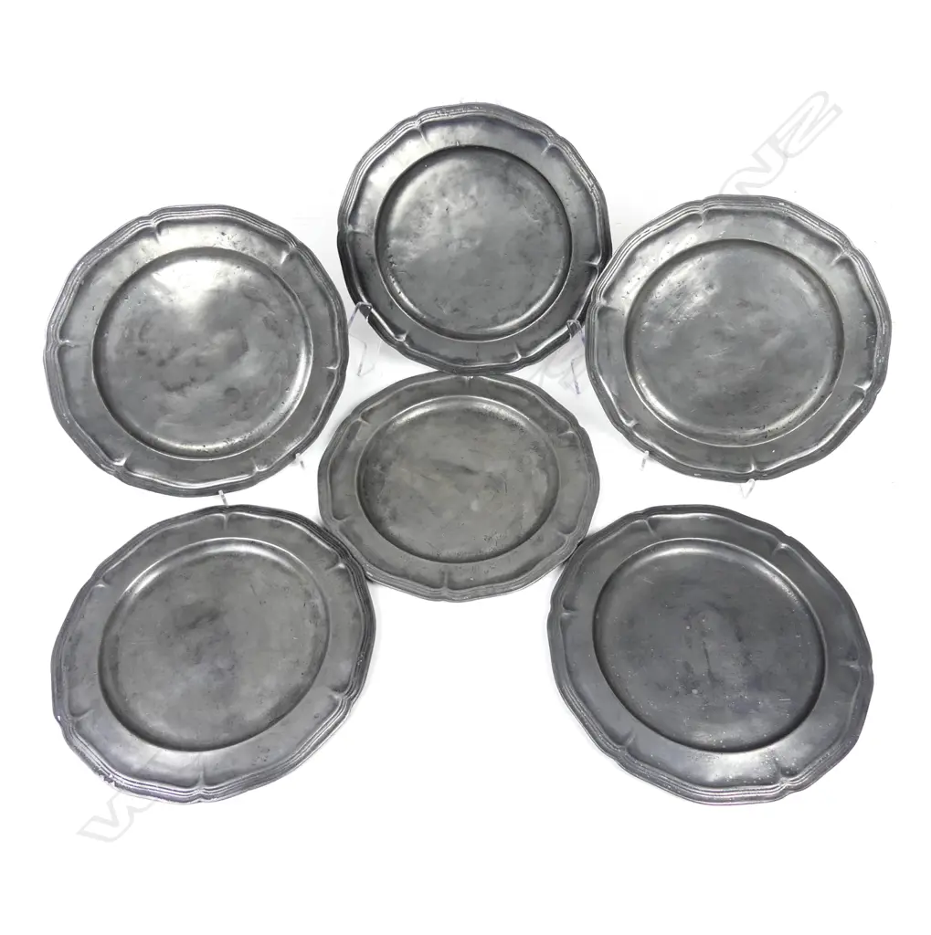 Six Dutch pewter plates Image 1++