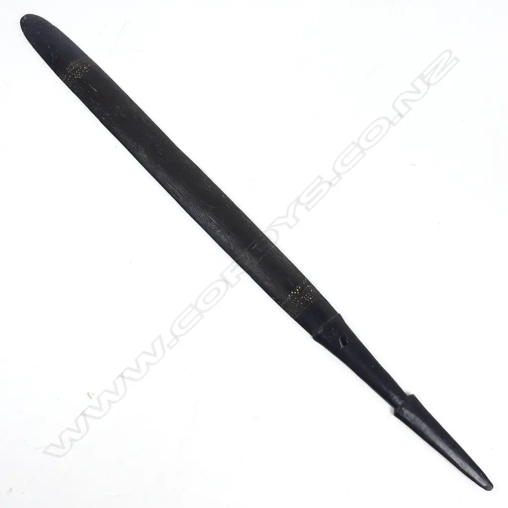 A Soloman Island paddle club Image 1++