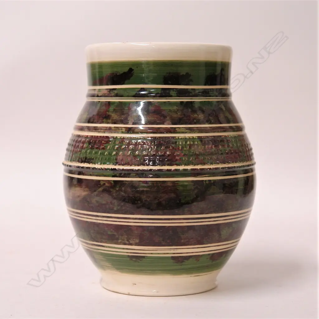 Crown Lynn Daniel Steenstra vase Image 1++