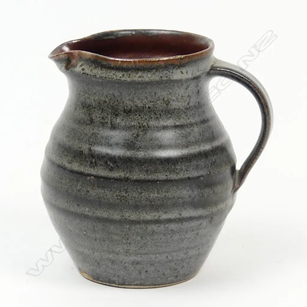 A c.1960/70 Len Castle jug Image 1++