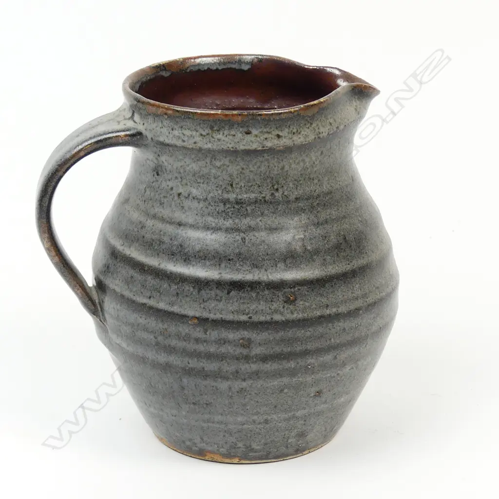 A c.1960/70 Len Castle jug Image 1++