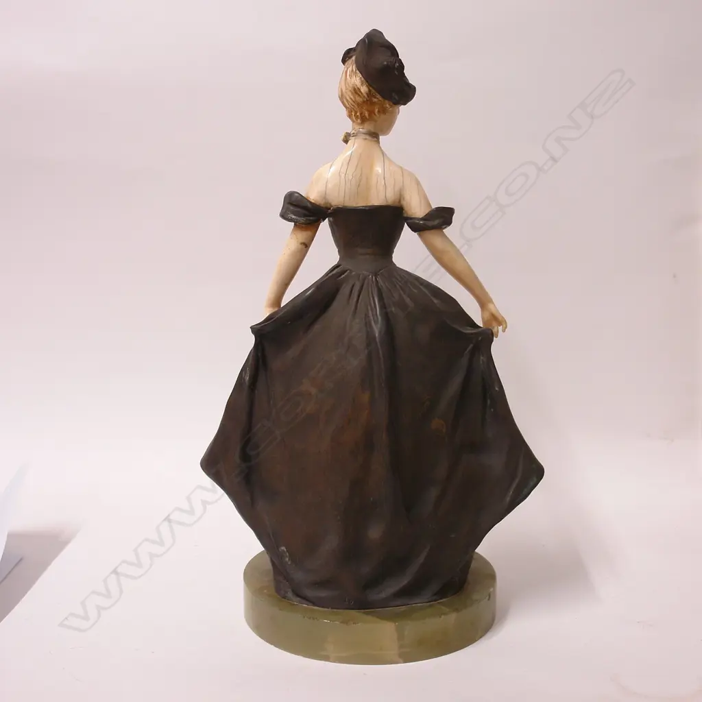An Art Deco bronze and ivory (chryselephantine) figurine by Georges Van der Straeten Image 1++