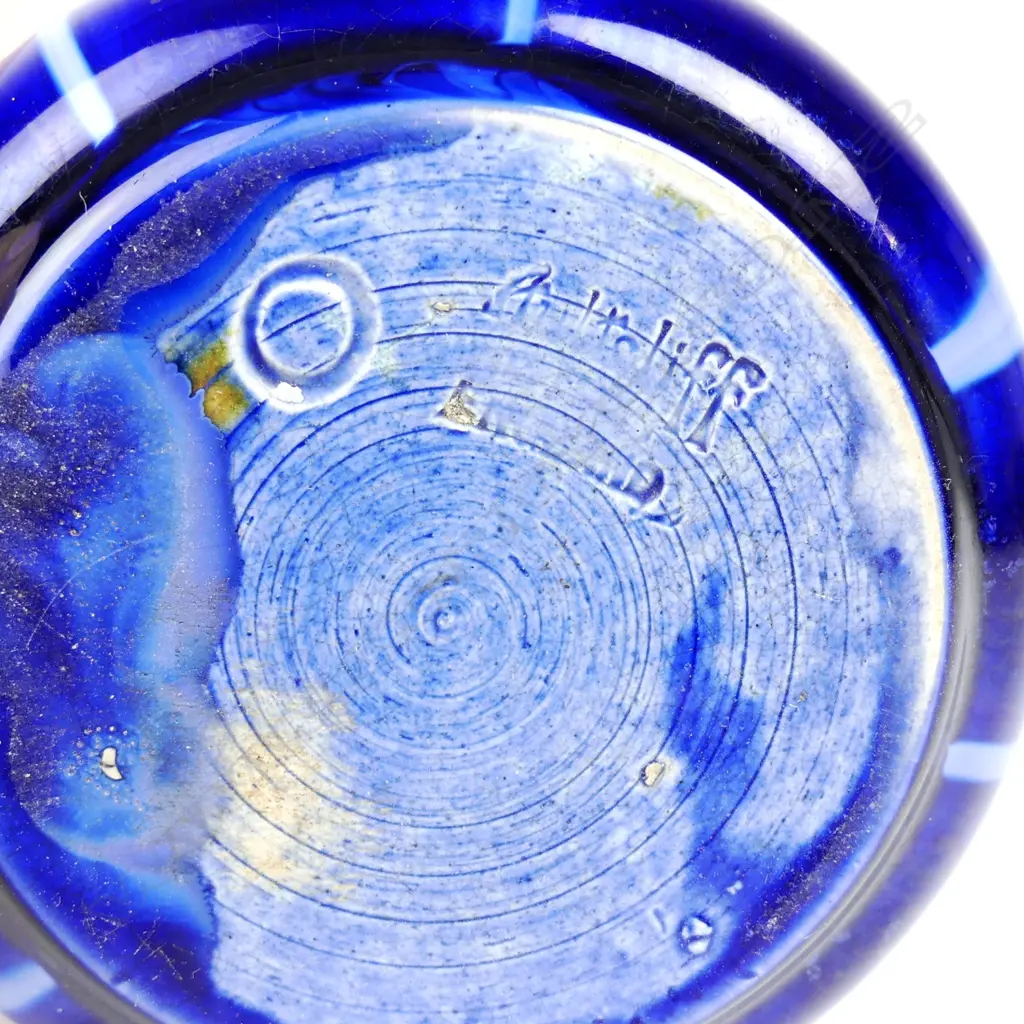 An Aultcliff blue vase Image 1++