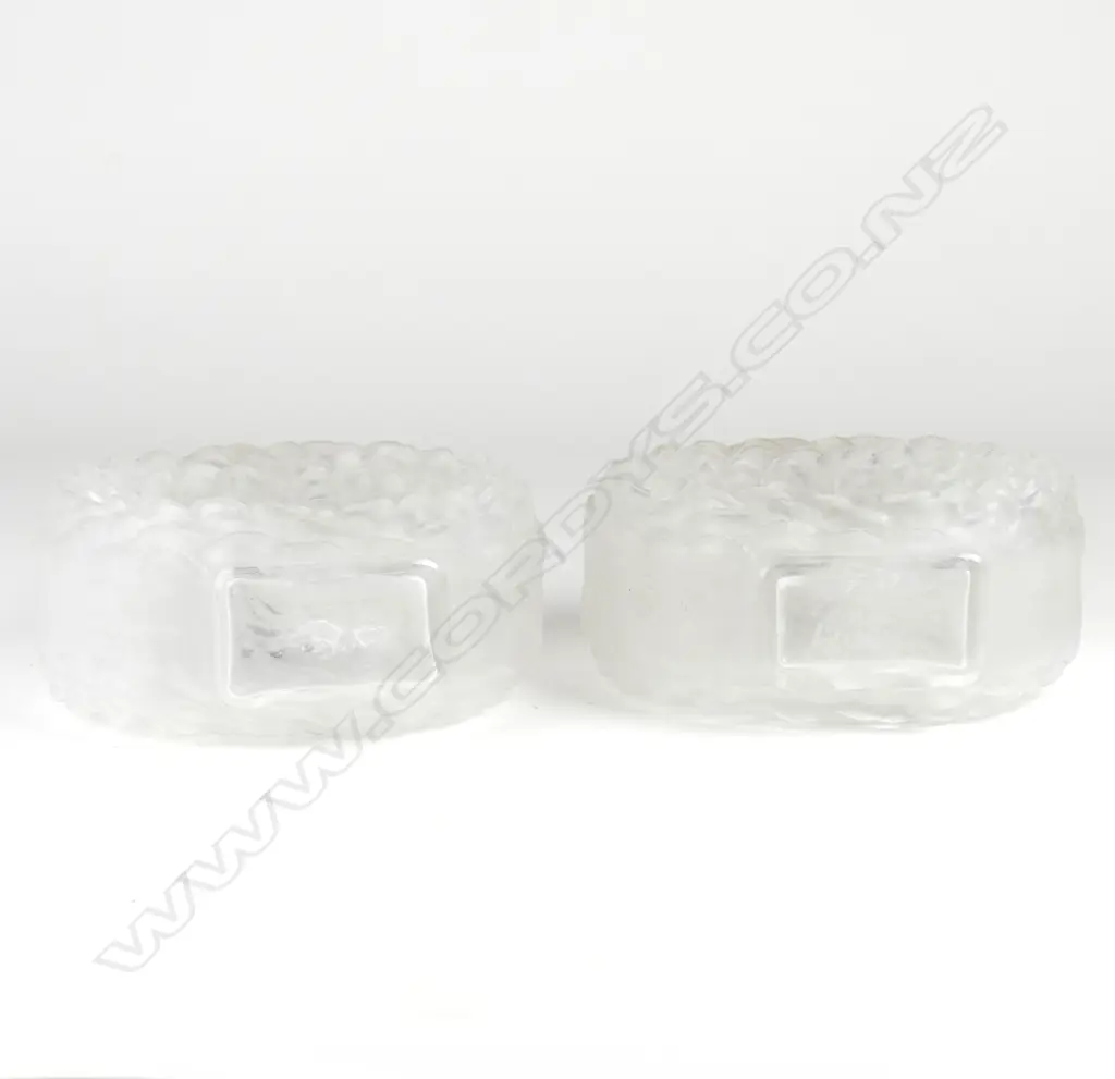 A pair of Lalique scent flasks Image 1++